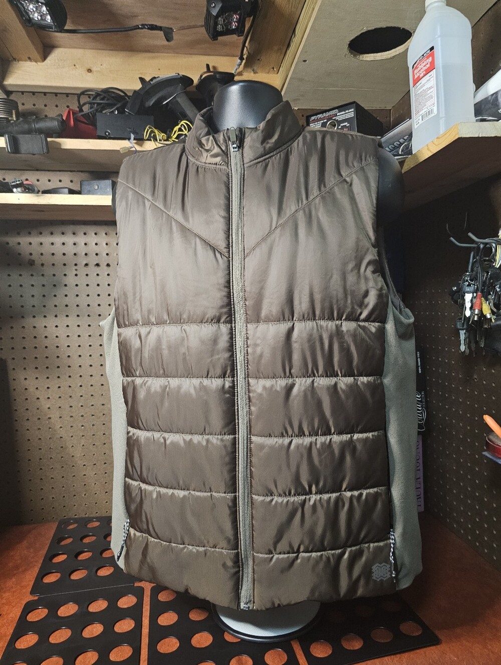 FLX Men's Brown Large Quilted Performance Puffer Full Zip Vest Recycled